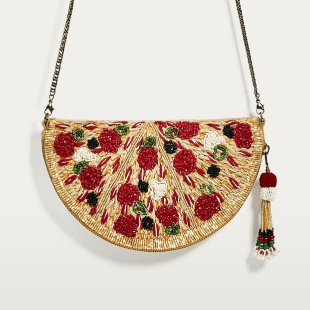 💥ISO PIZZA CROSSBODY!!! PLEASE SHARE!!!